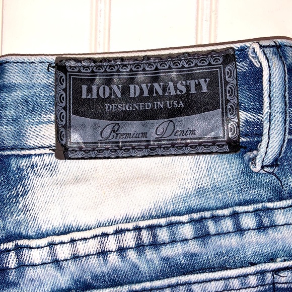 Lion Dynasty Acid Washed Denim Jean Shorts Size 6 Slim - Picture 11 of 12